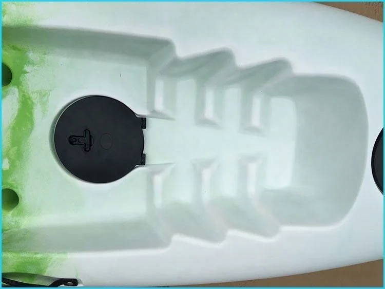 Wholesale Made In China Cheap One Person Sit on Top Ocean Canoe Fishing Kayak