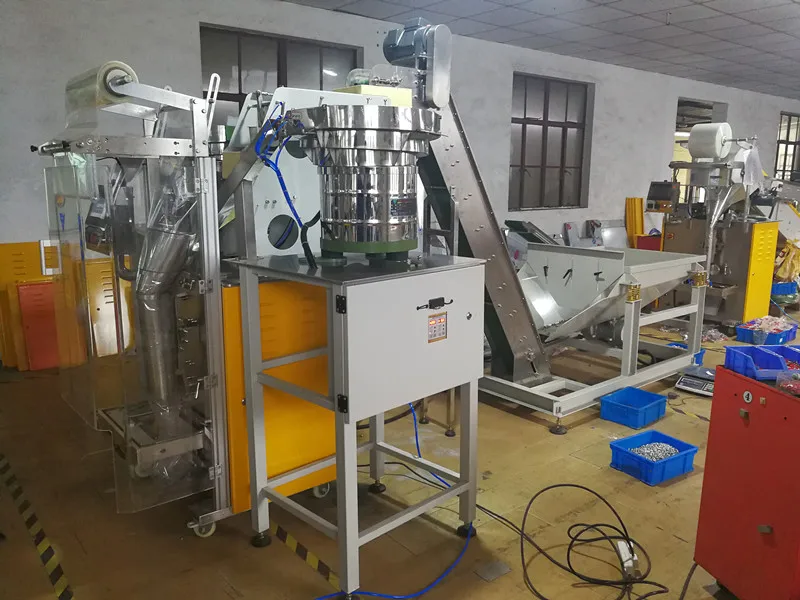 Fastener Bolt Nut Nail Packing Machine with Plastic bags packaging
