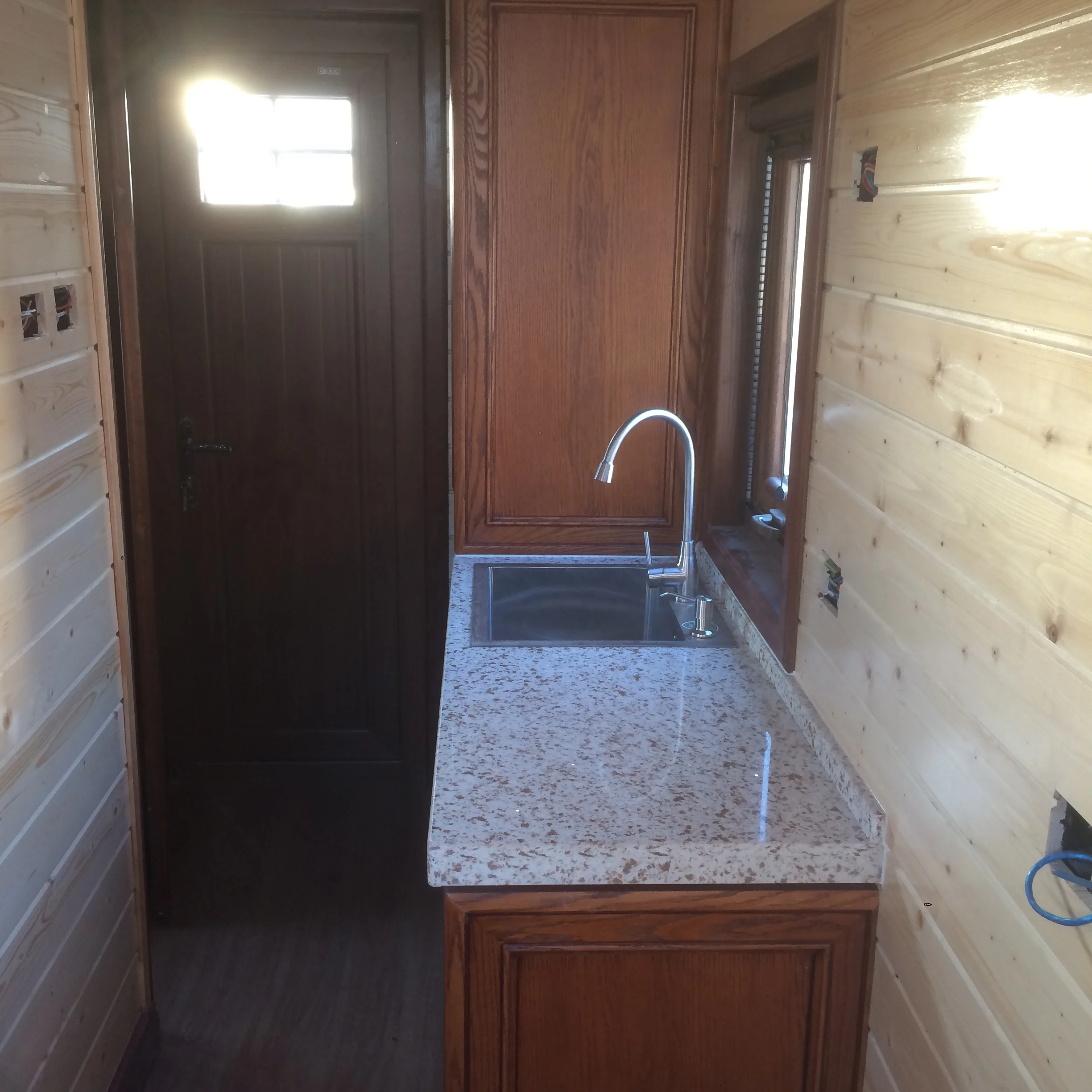 
2019tiny house travel trailer prefab small modular guest house tiny home on wheels prefabricated wooden house romania 