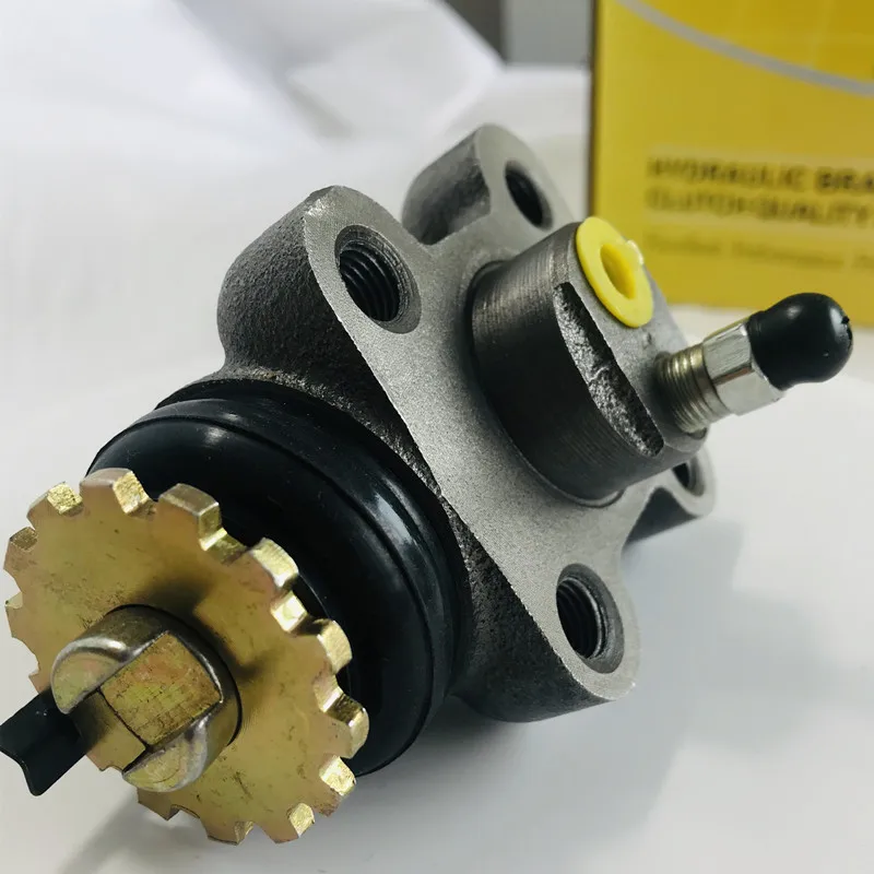 clutch master cylinder clutch pump OEM MB060570 for mitsubishi lancer parts japan