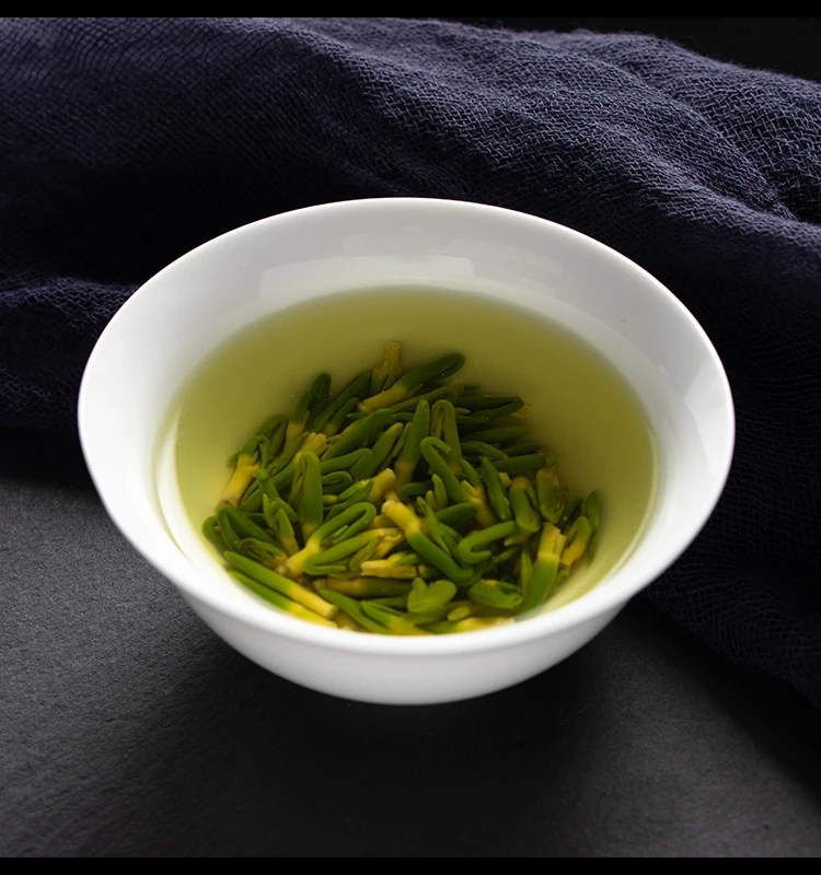 
Chinese Lian Zi Xin Dried Lotus Plumule Tea for Skin Beauty 