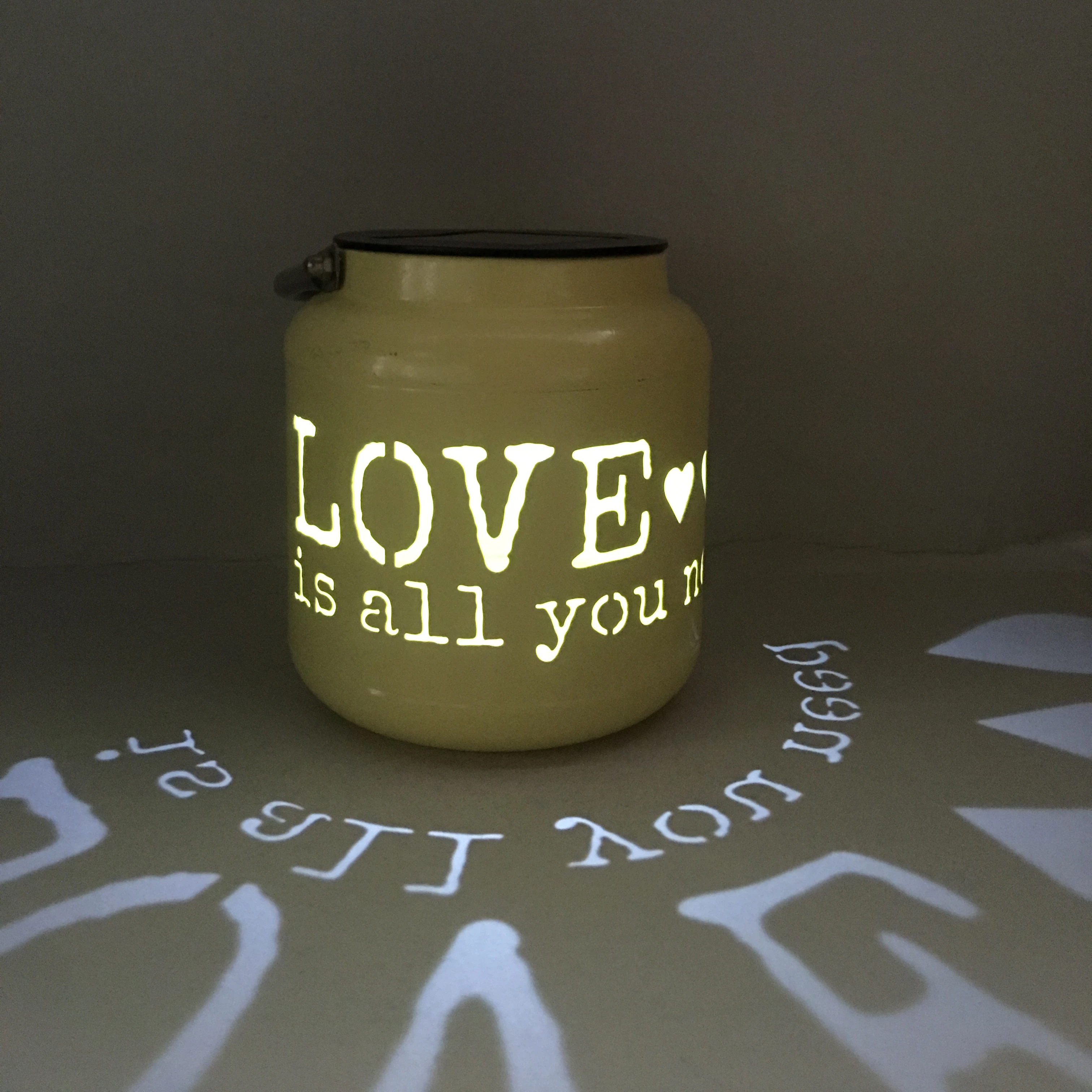 
outdoor garden decorative solar metal iron hanging lantern 