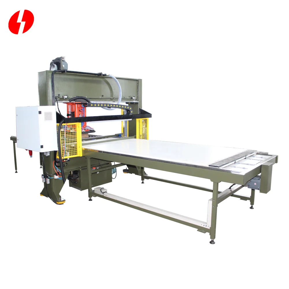 Automatic shoes insoles machine and shoe production line