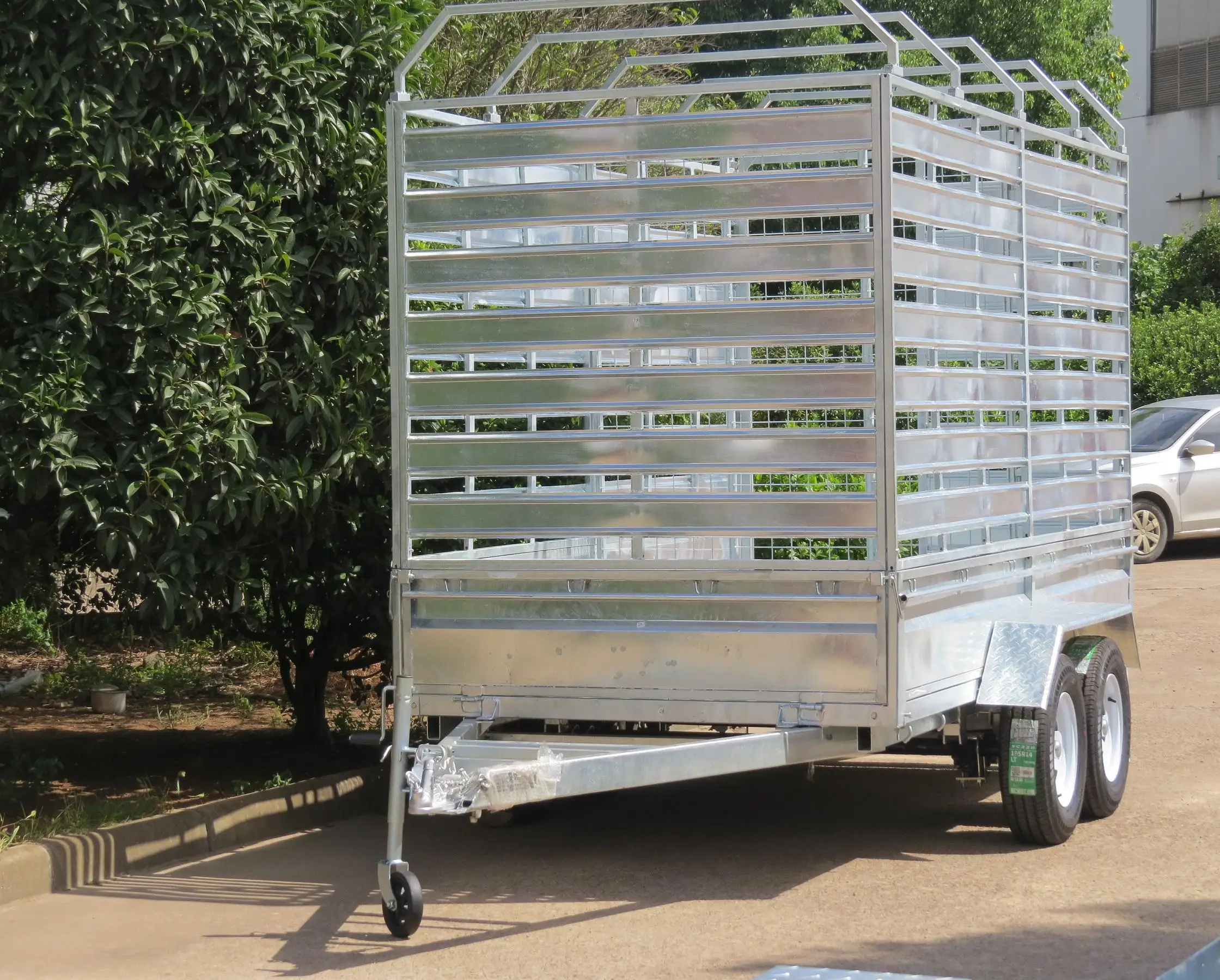 3500kg heavy duty cattle cow sheep crate trailer