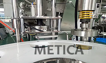 PLC control Automatic star wheel capping machine and screw capper with feeding cap  for plastic screw caps