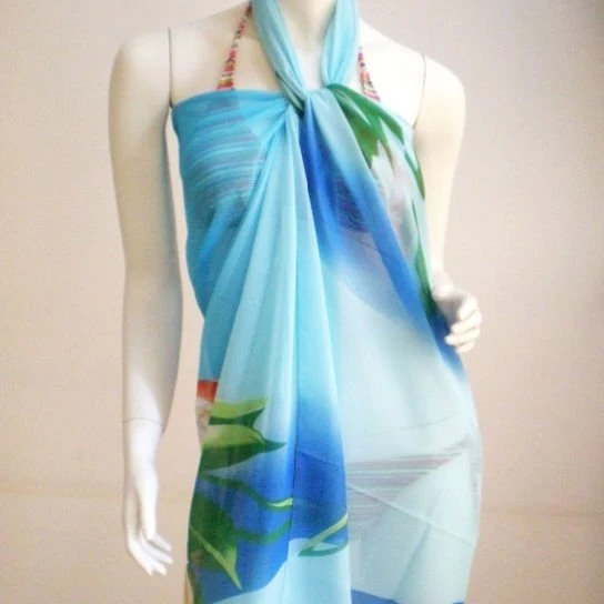 Модное пляжное платье с саронгом Light Bule