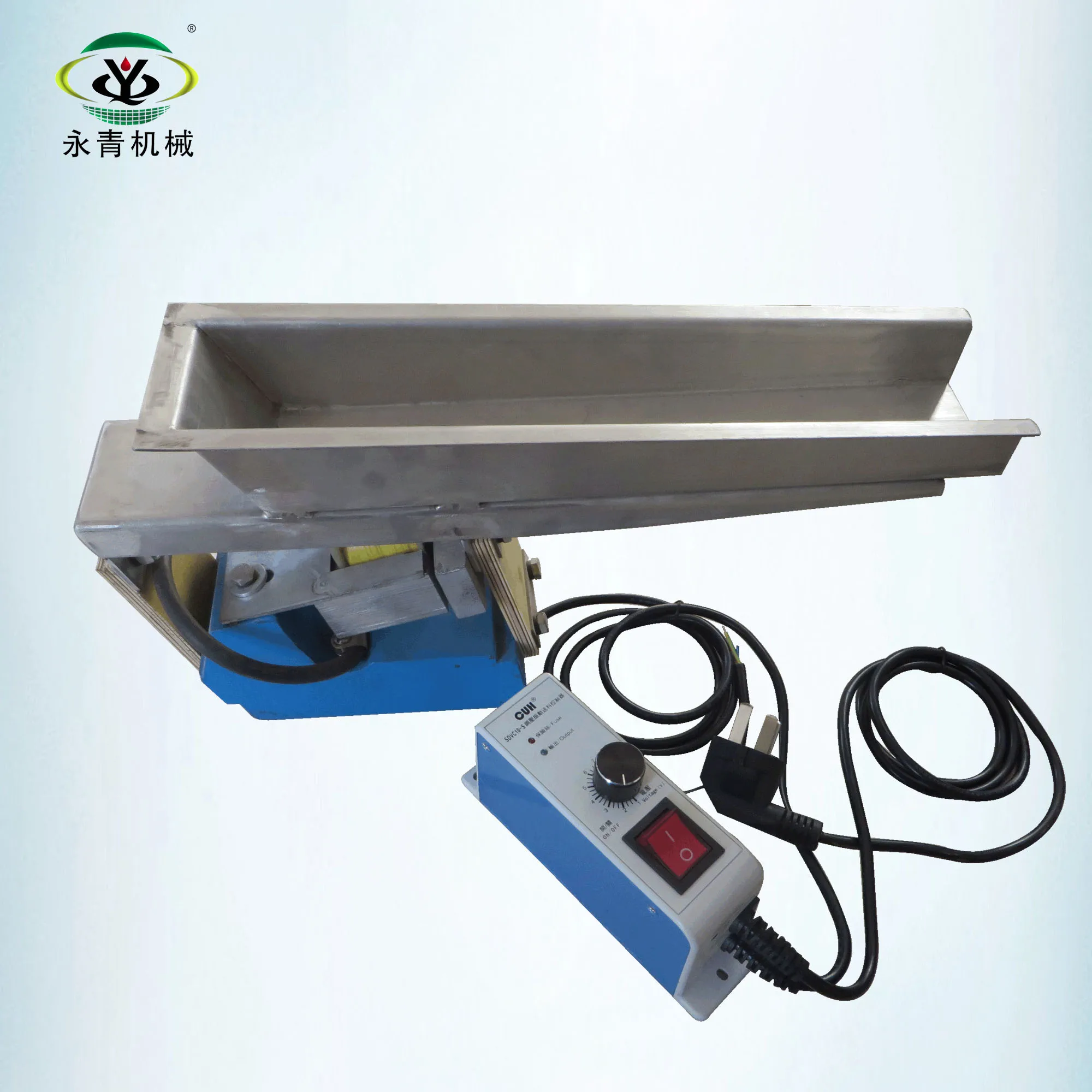 Lightweight electromagnetic linear vibrating feeder matched with hopper