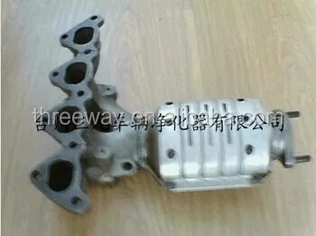 Выпускной коллектор для трех каталитический нейтрализатор