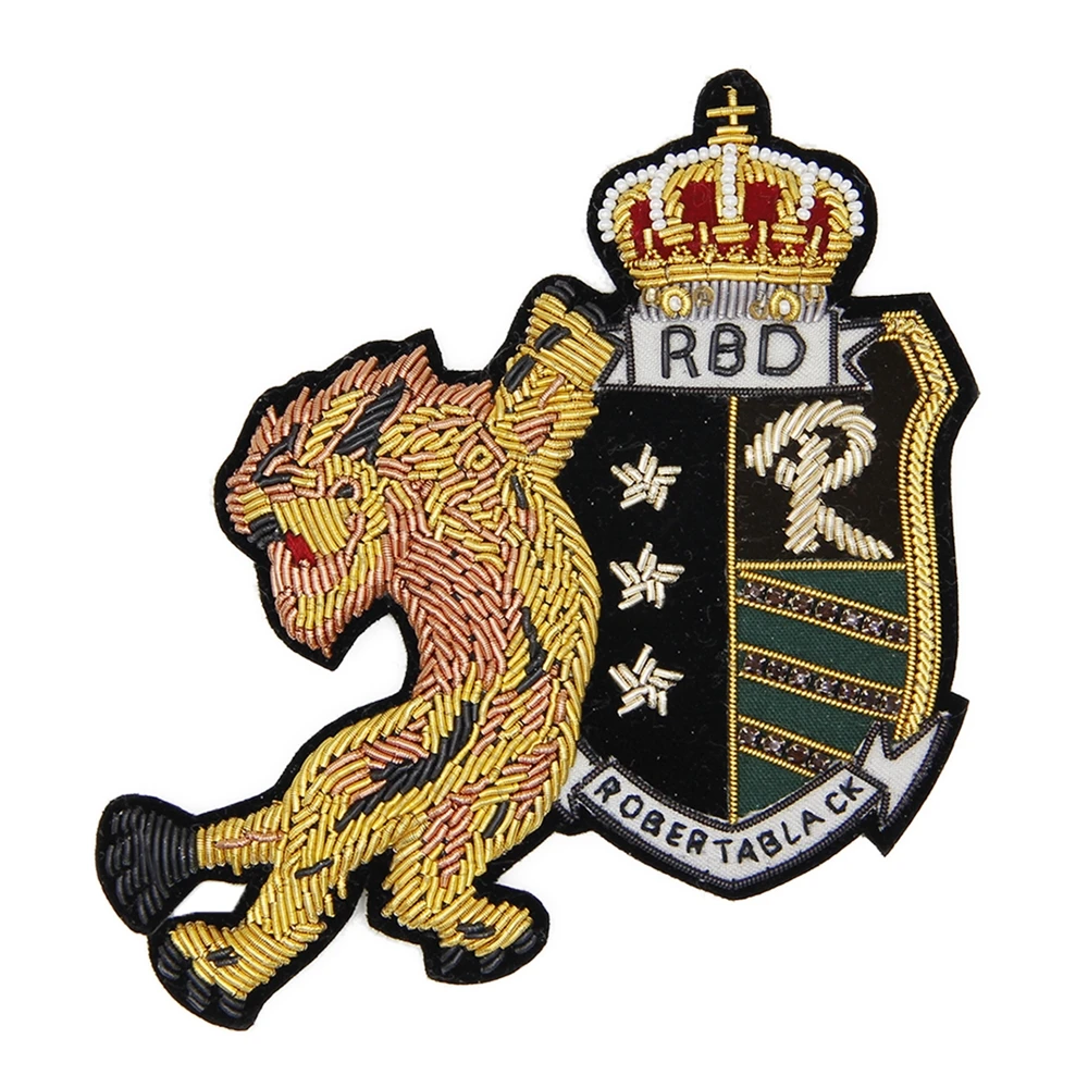 
China experienced logo embroidery custom patches beautiful letter embroidery design 