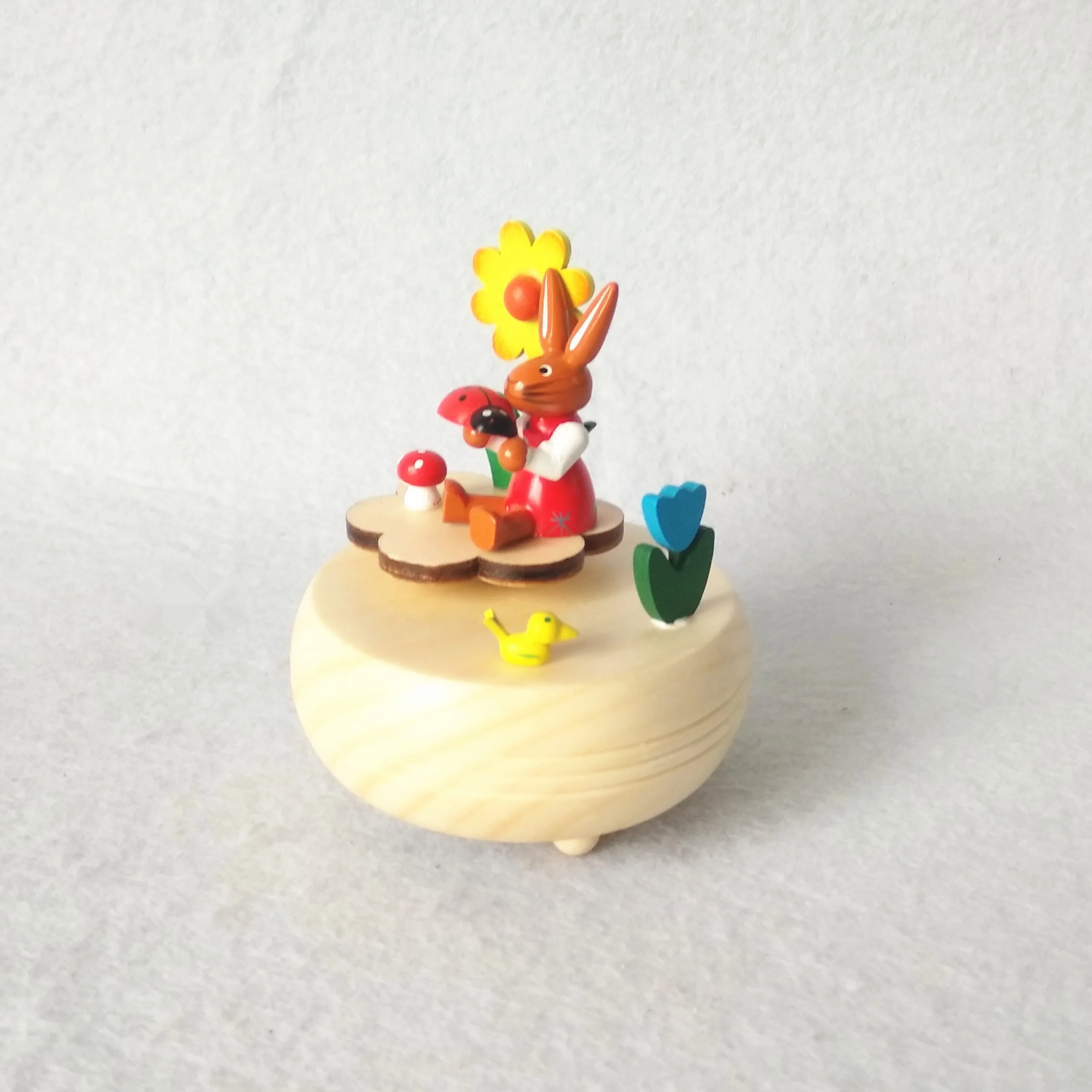 Mini wood round Easter rabbit music box decoration