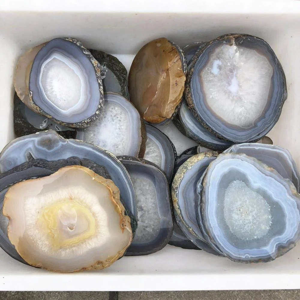 Натуральный кристалл агат жеодовый ломтик