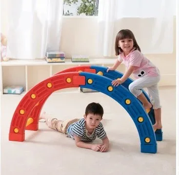 Factory sells 1/4 round balance board Combined into a circle school balance training toy for kids exercise balance bridge