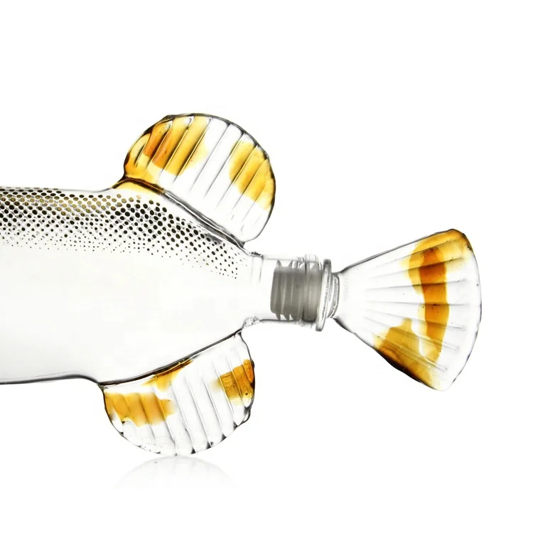 Уникальная резная стеклянная бутылка для вина ликера 1000 мл в форме рыбы