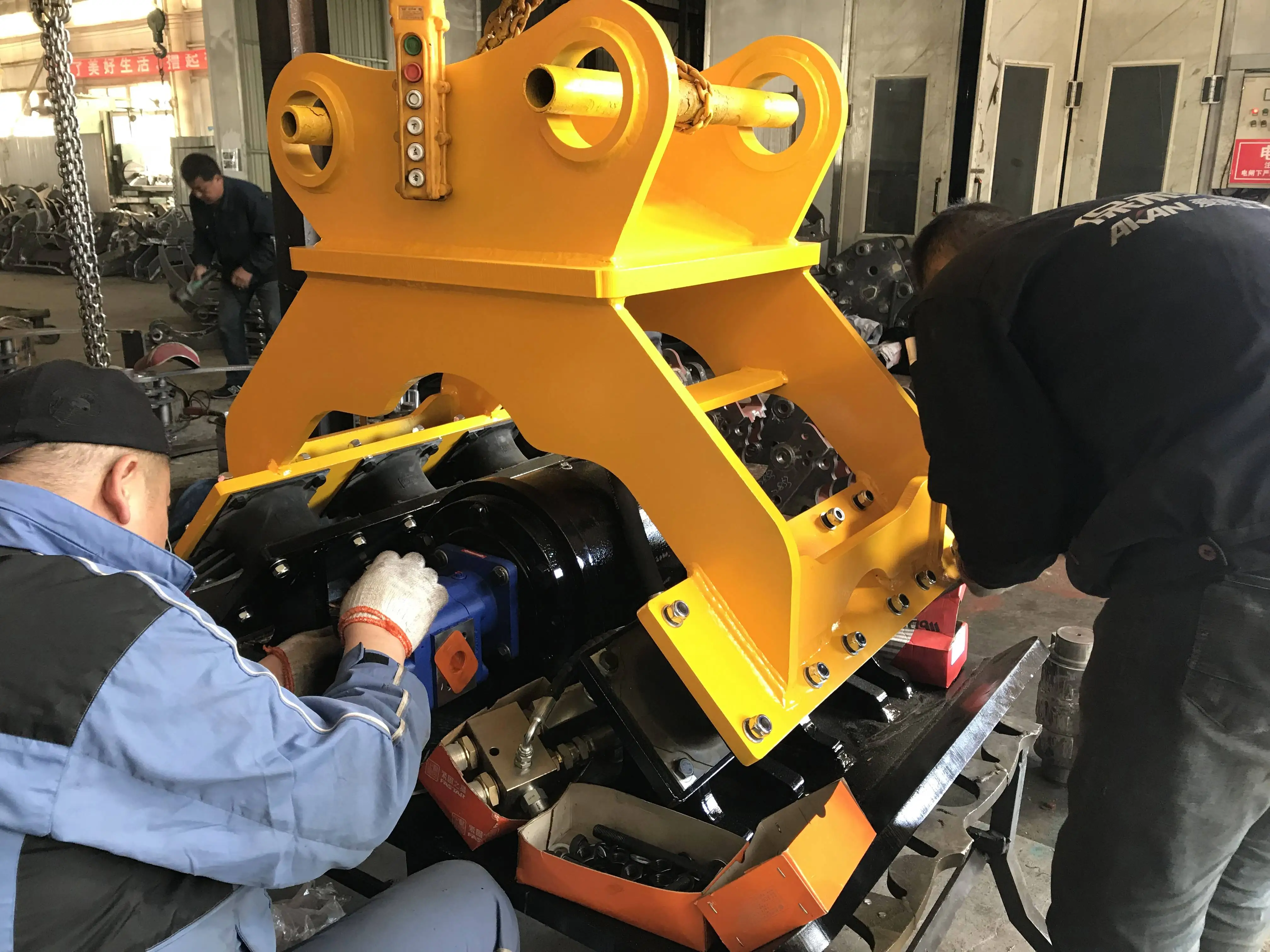 Hydraulic Vibration Plate Soil Road Compactor for Excavator