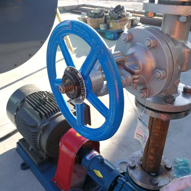 Energy Saving oil filtration system to covert used oil /waste oil