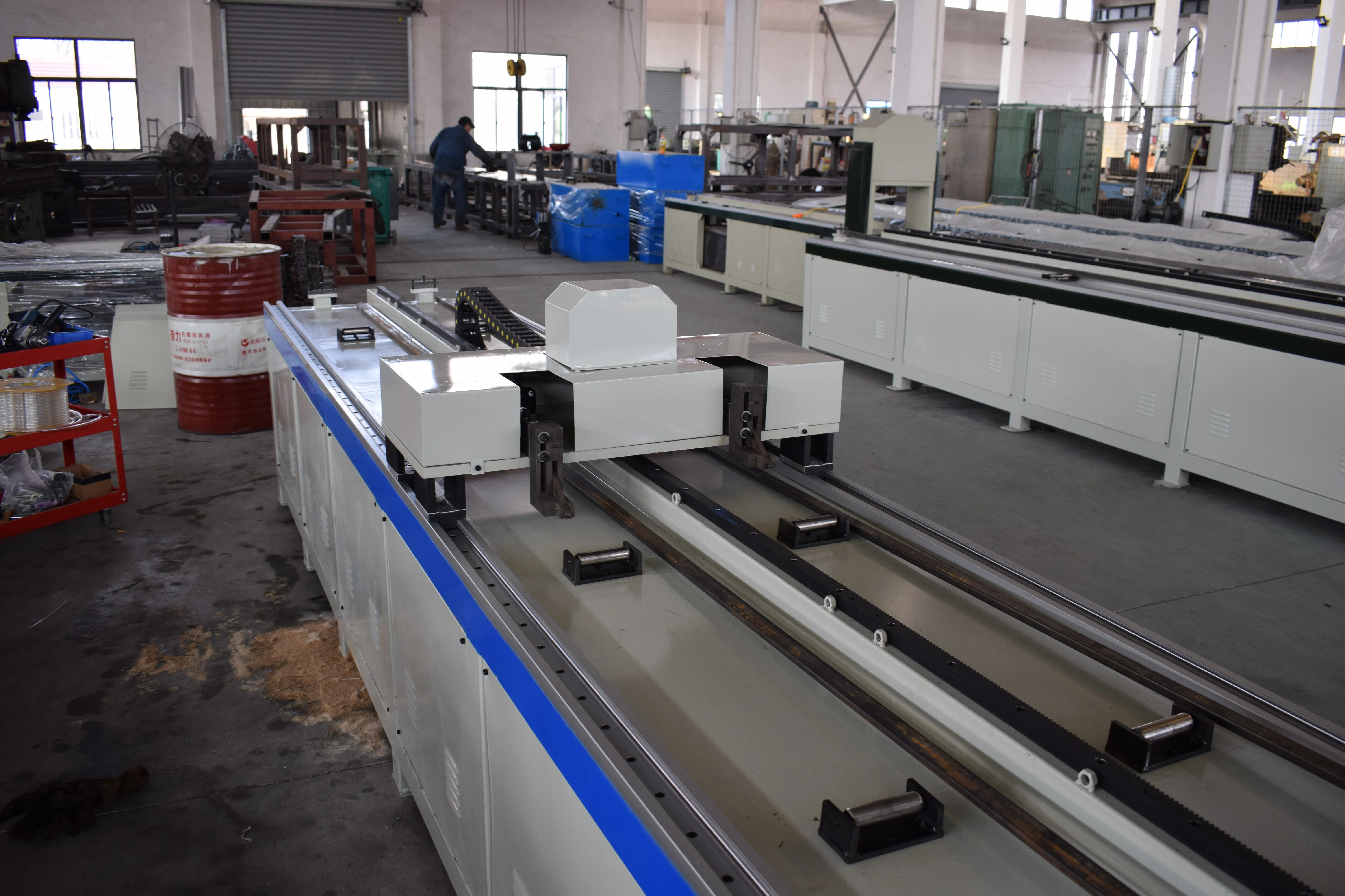 Hydraulic Automatic CNC Tube Punching Machine Pipe Punch Hole