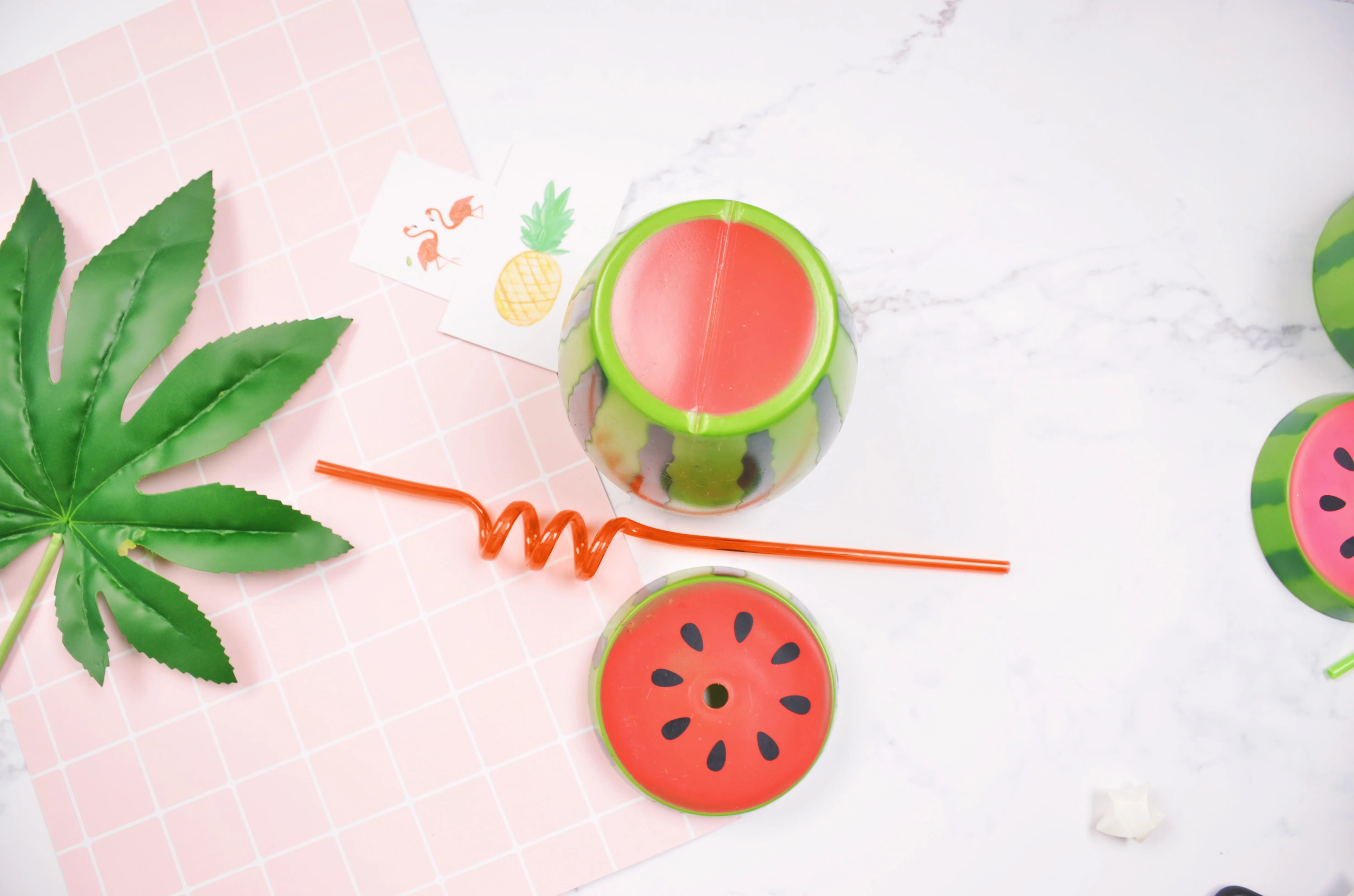 800ML Watermelon Shape Plastic Water Bottle Drinking Bottle With Straw