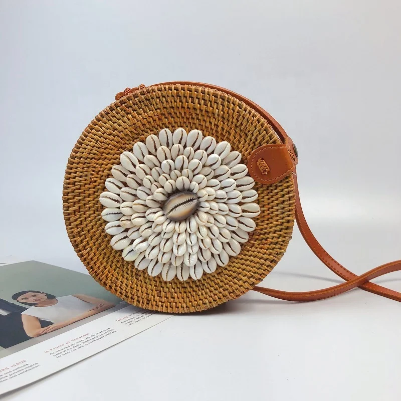Ins Bali Handwoven Round Rattan Shoulder Bag New Design Style Summer Beach Strasw Sling Bag Women Handmade Rattan Crossbody Bag