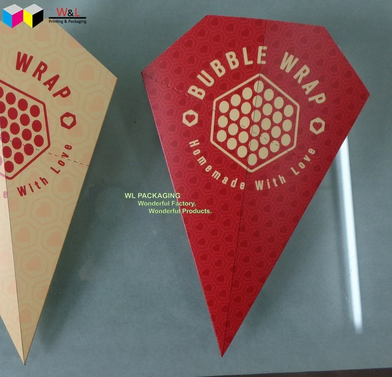 recyclable food grade triangle cone shape paper waffle box paper egg bubble waffle box holder carrier for waffle