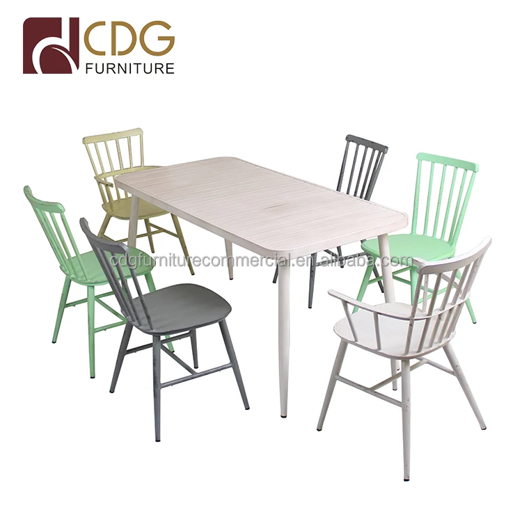 Промышленные ретро деревенский Закусочная мебель журнальный столик и стулья в аренду для свадеб