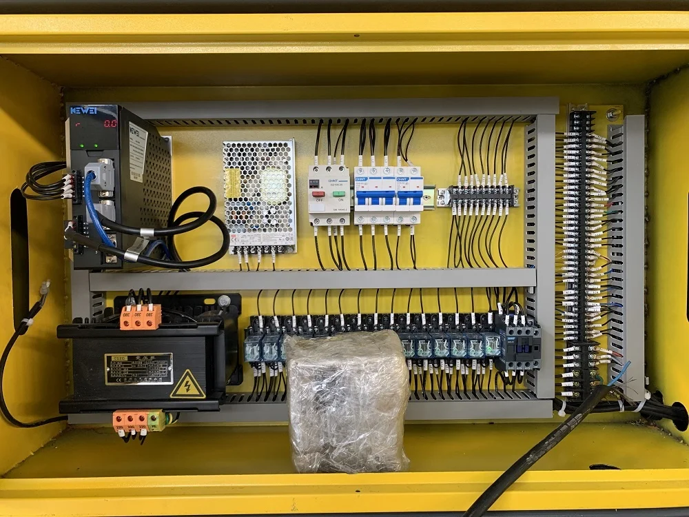 Stable performance steel flange forming machine,angle steel air duct flange forming machine line