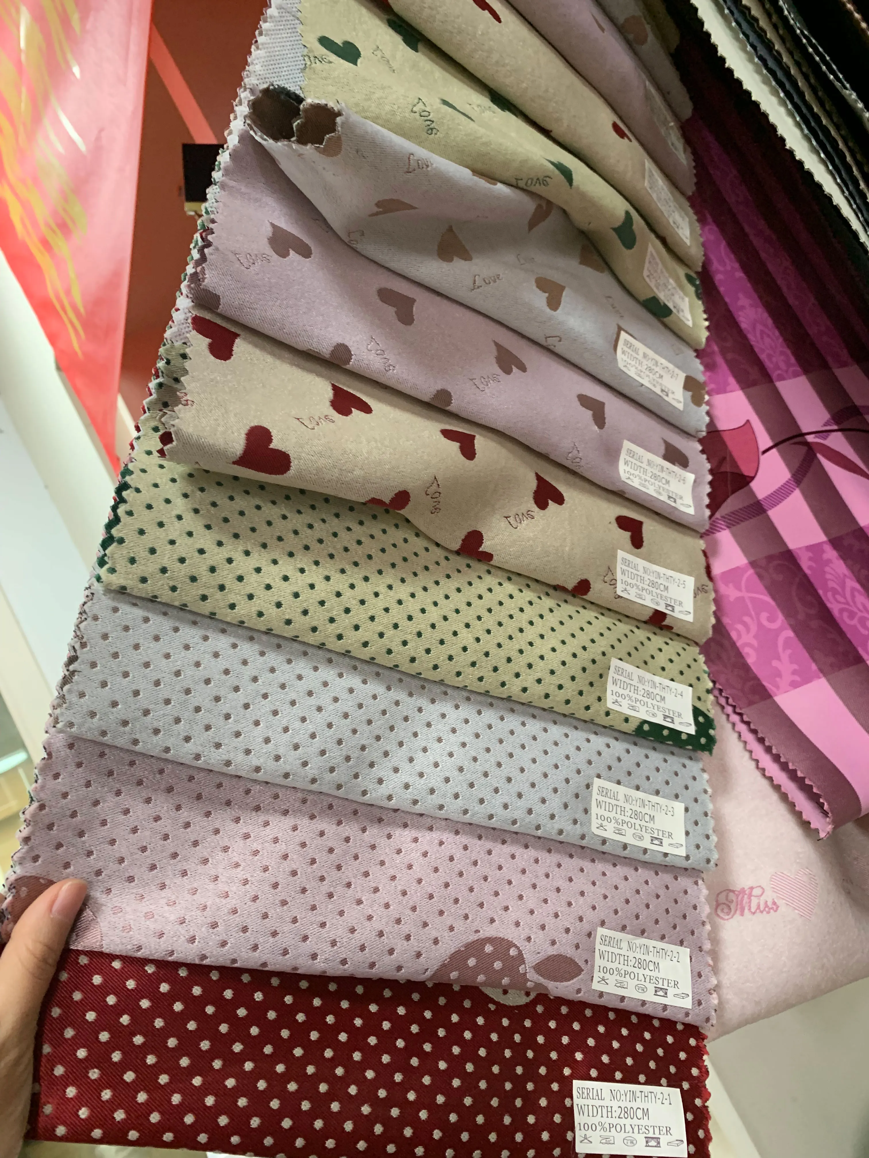 Heart Children Wholesale Jacquard Velvet Blackout Fabric For Curtain