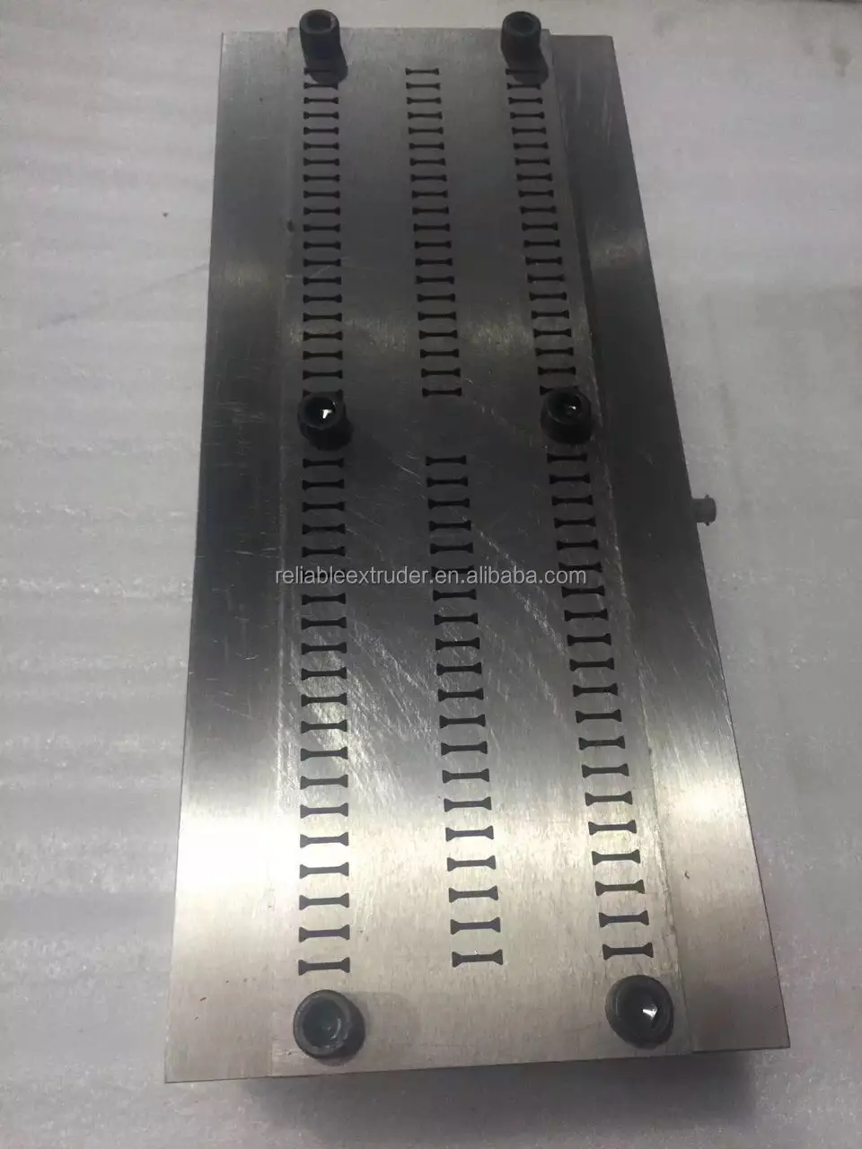 Extrusion Mould in Nylon Thermal Breaking Strip