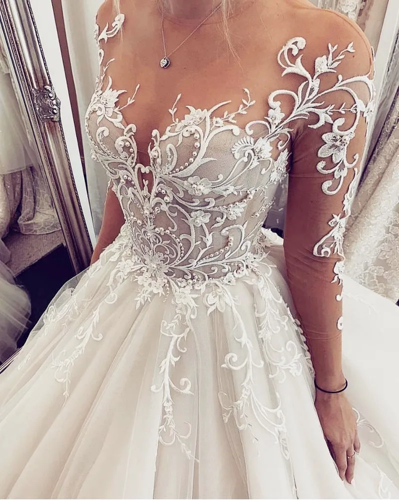 Wedding Dresses with Long Tail Pearl Lace Bridal Gowns Beautiful Beaded Long Sleeve Ball Gown Bridal Dress 2021 Vestido de noiva