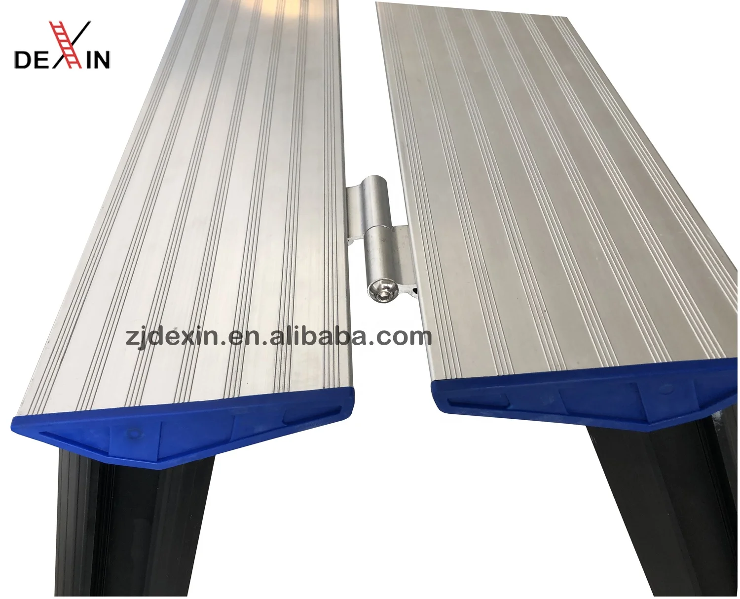 DX-P92 Folding Step Ladder with Anti-Slip Sturdy and Wide Pedal Ladder for Photography,Household and Painting