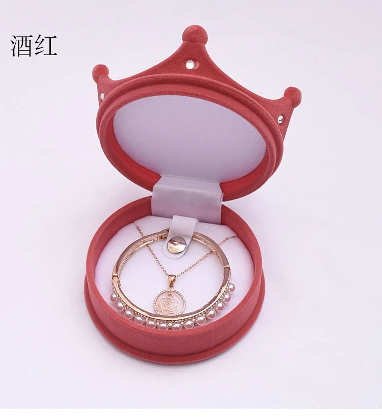 Wholesale  crown  shape velvet bracelet  Jewelry  set Box