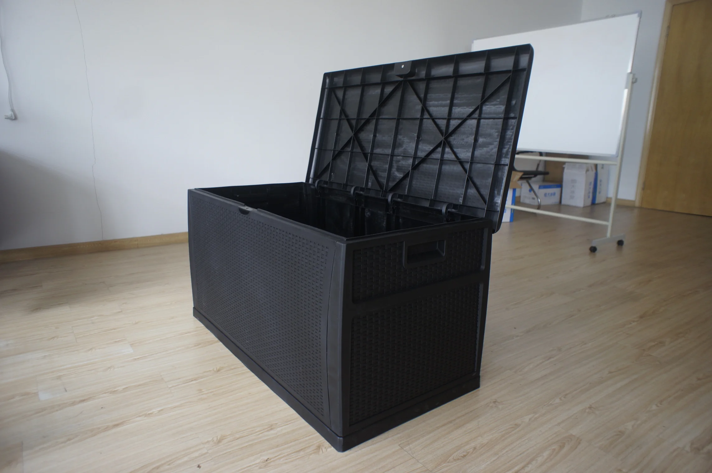 
450 Liter 118 Gallon Plastic Waterproof Wicker Rattan Outdoor Garden Cushion Storage Chest Box with Handles Lids 