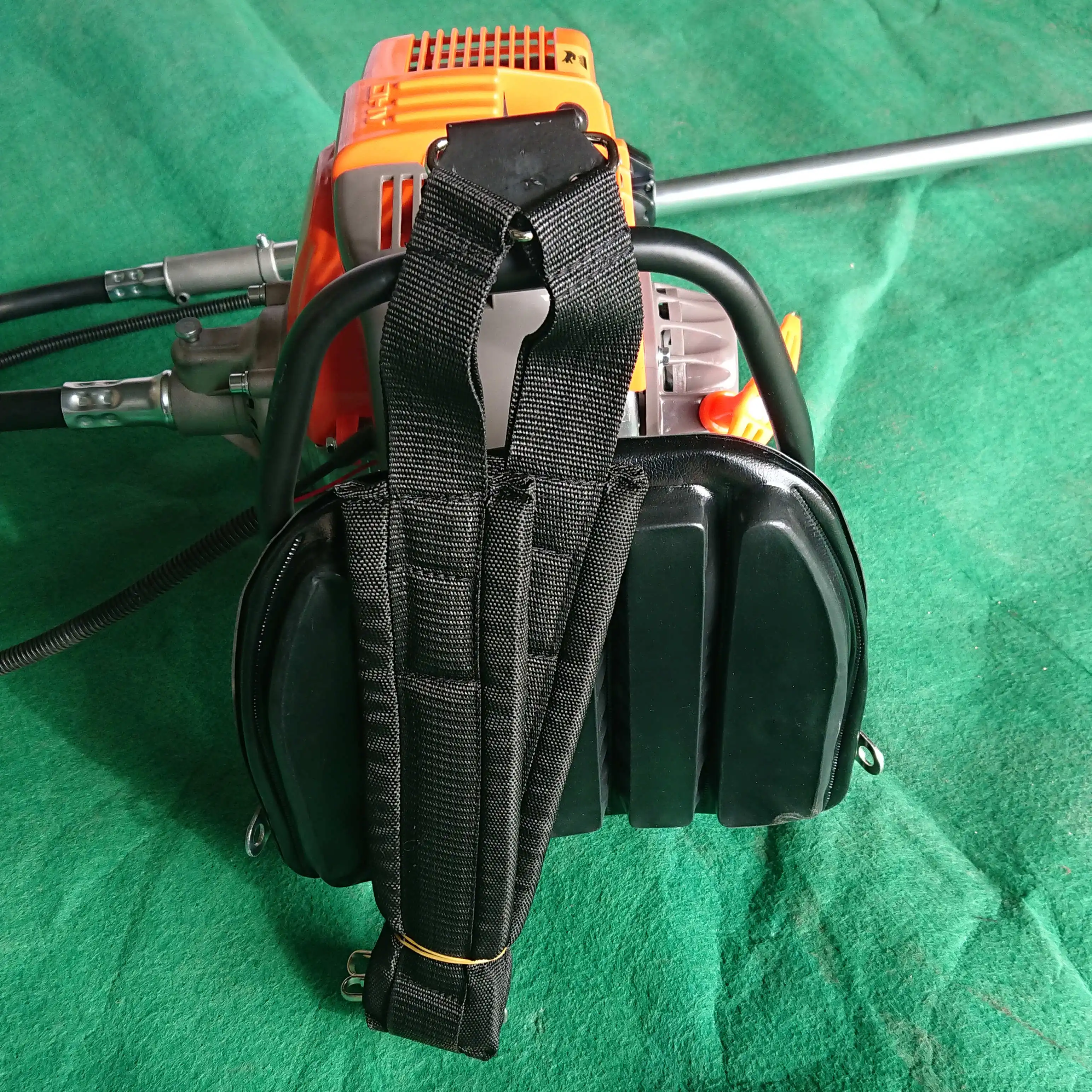 
knapsack type 139F 4 stroke gas brush saw breaker with competitive prices BG431 