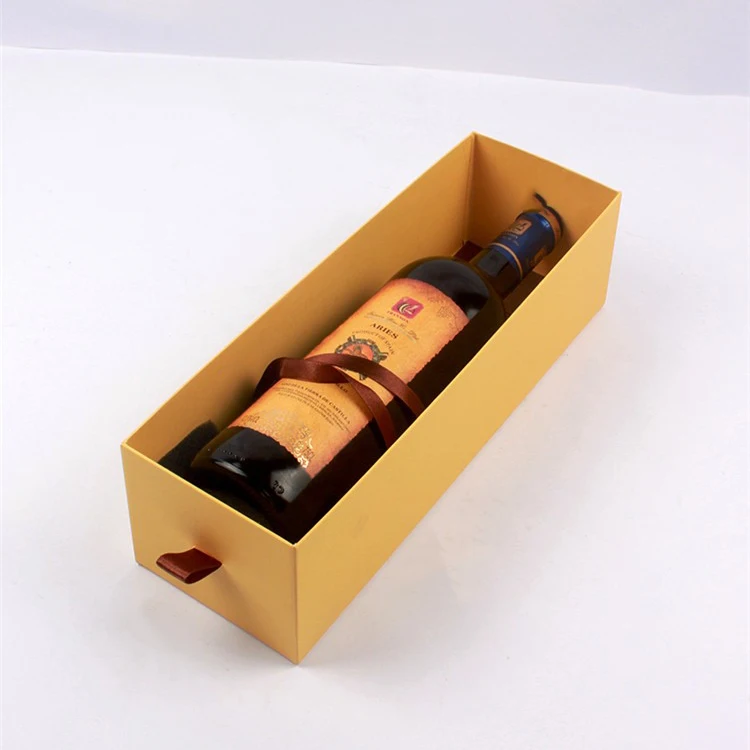 Подарочная коробка для виски из черной бумаги с бархатной губкой