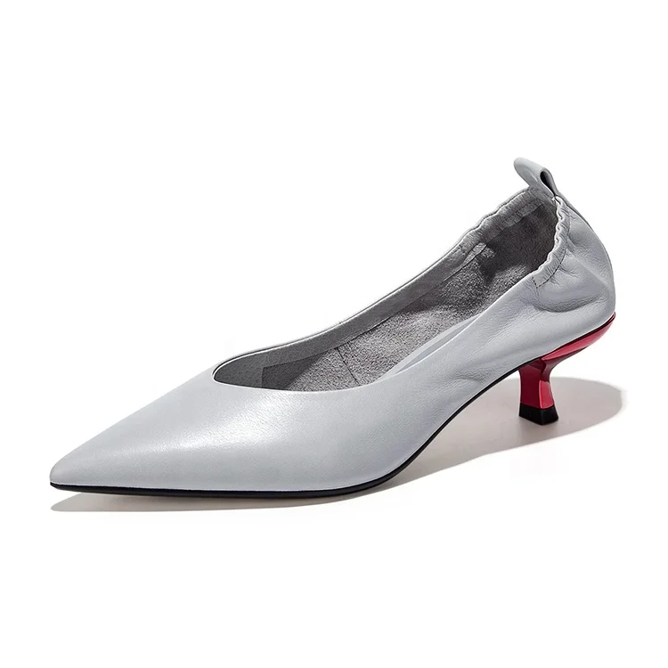 Back pleated fashion kitten heel shoes for quality ladies leather shoes guangzhou