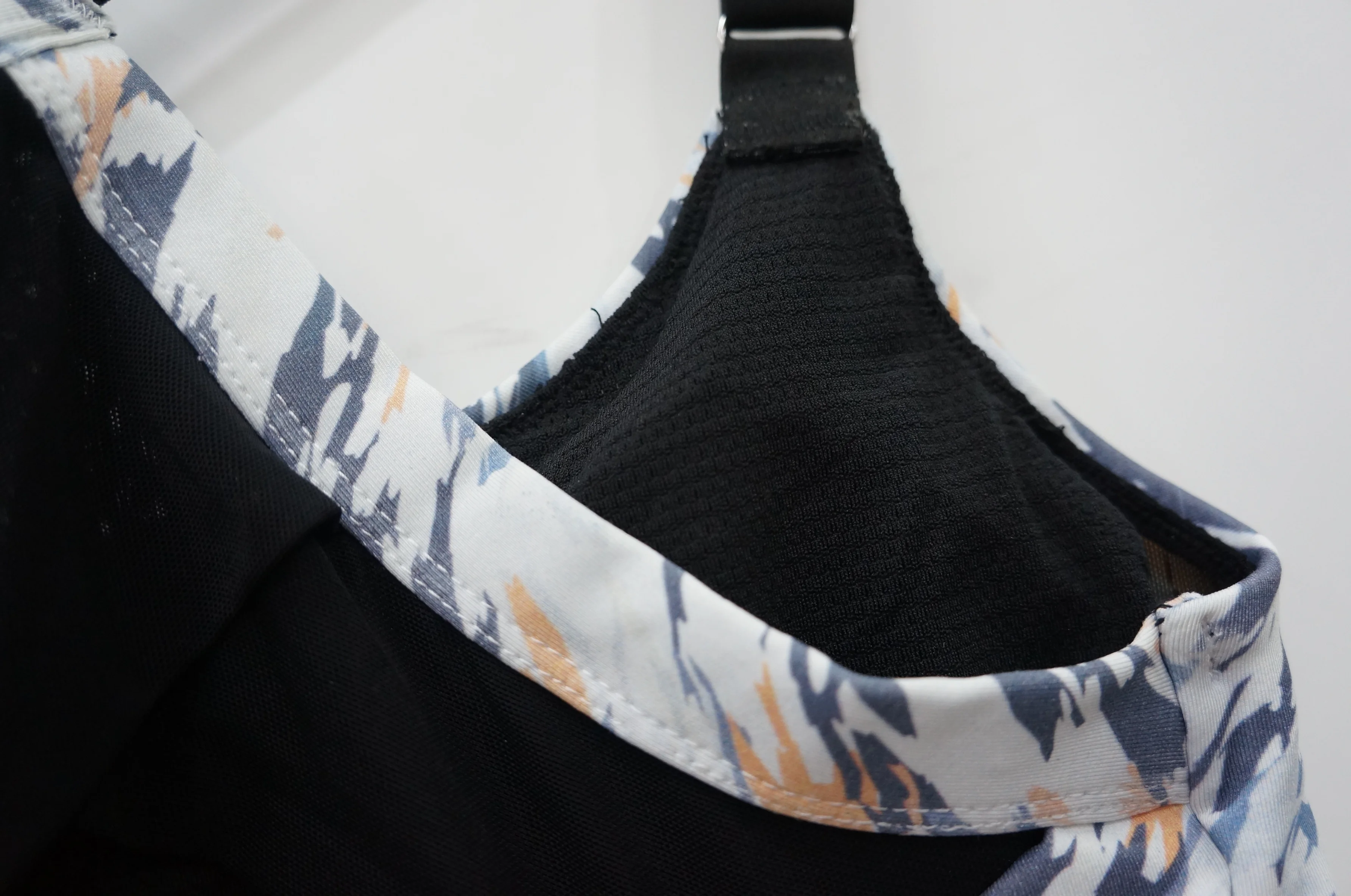 High quality china supplier wholesale fitness crane sports direct crop top yoga sports bra and panty set