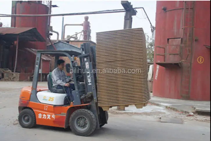Industrial wooden pallet 1100x1100 single face 9 legs for cargo transport