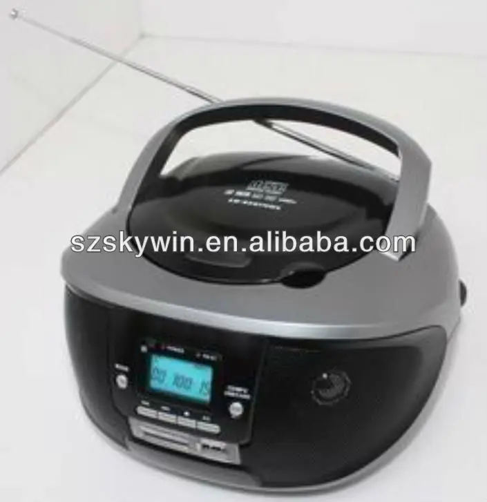 Портативный проигрыватель компакт-дисков с радио