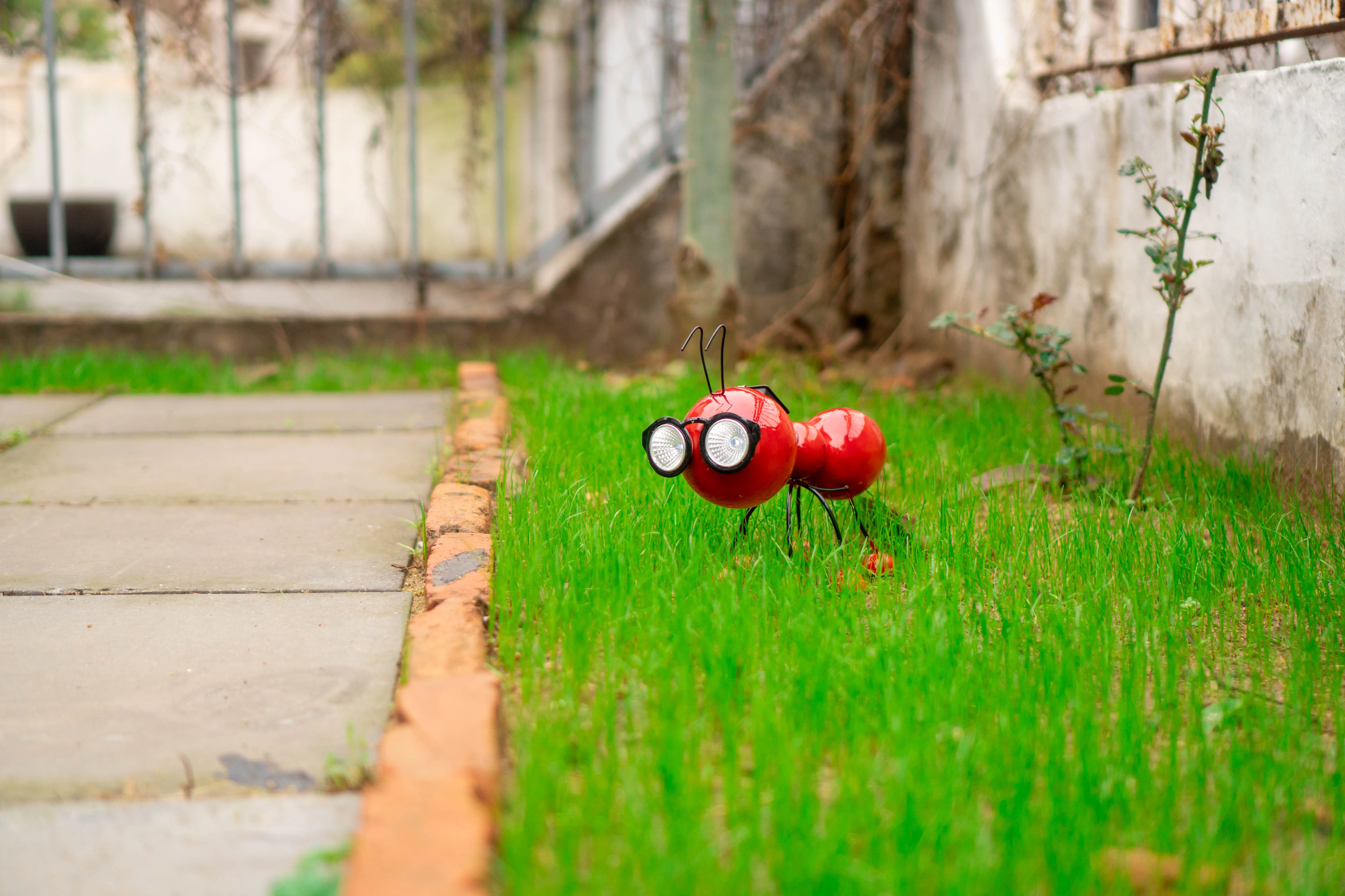 Милые фигурки животных, светодиодные светильники на солнечных батареях, украшения для сада