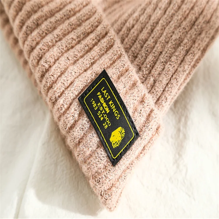 Wholesale Custom Winter Woman Men Acrylic Cheap Plain Solid Color Crochet Warm Knit Beanie Cap With Leather Logo