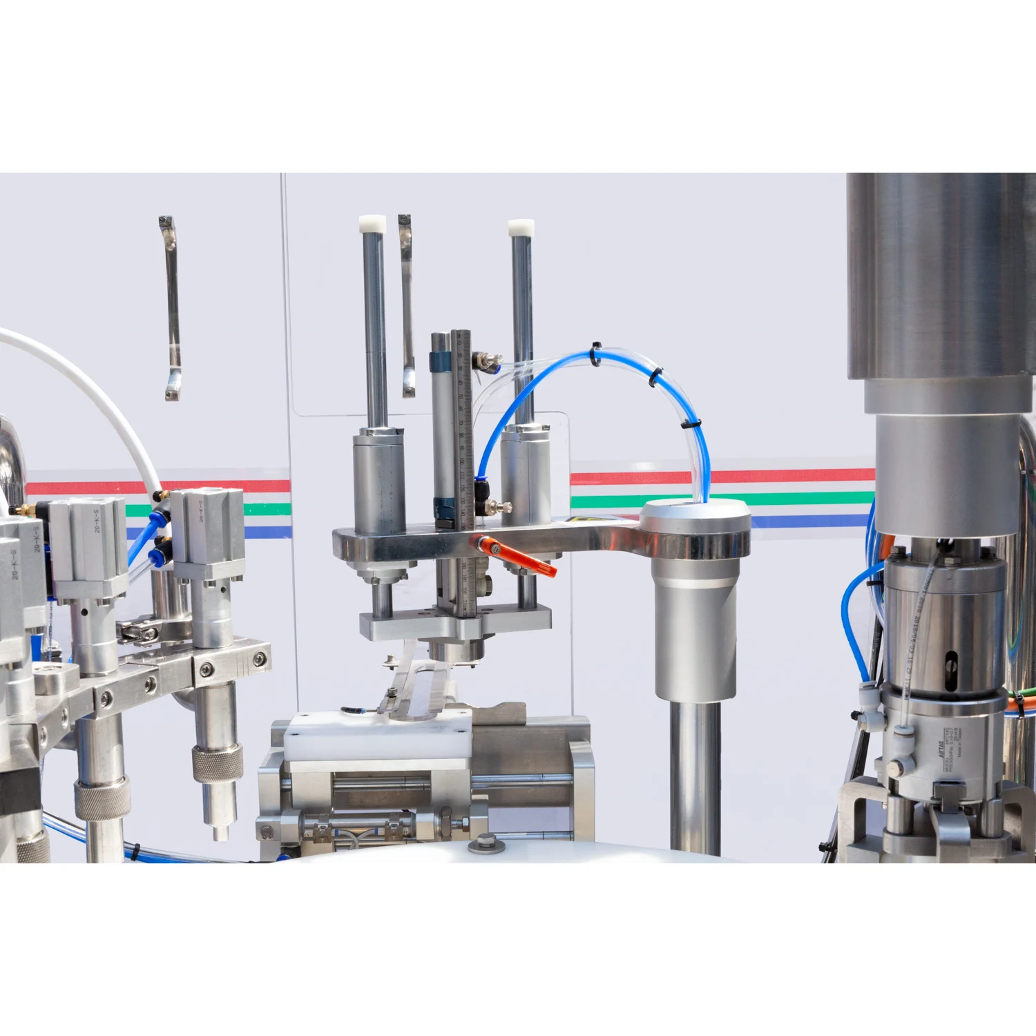 
Made in China automatic syrup bottling filling capping machine 