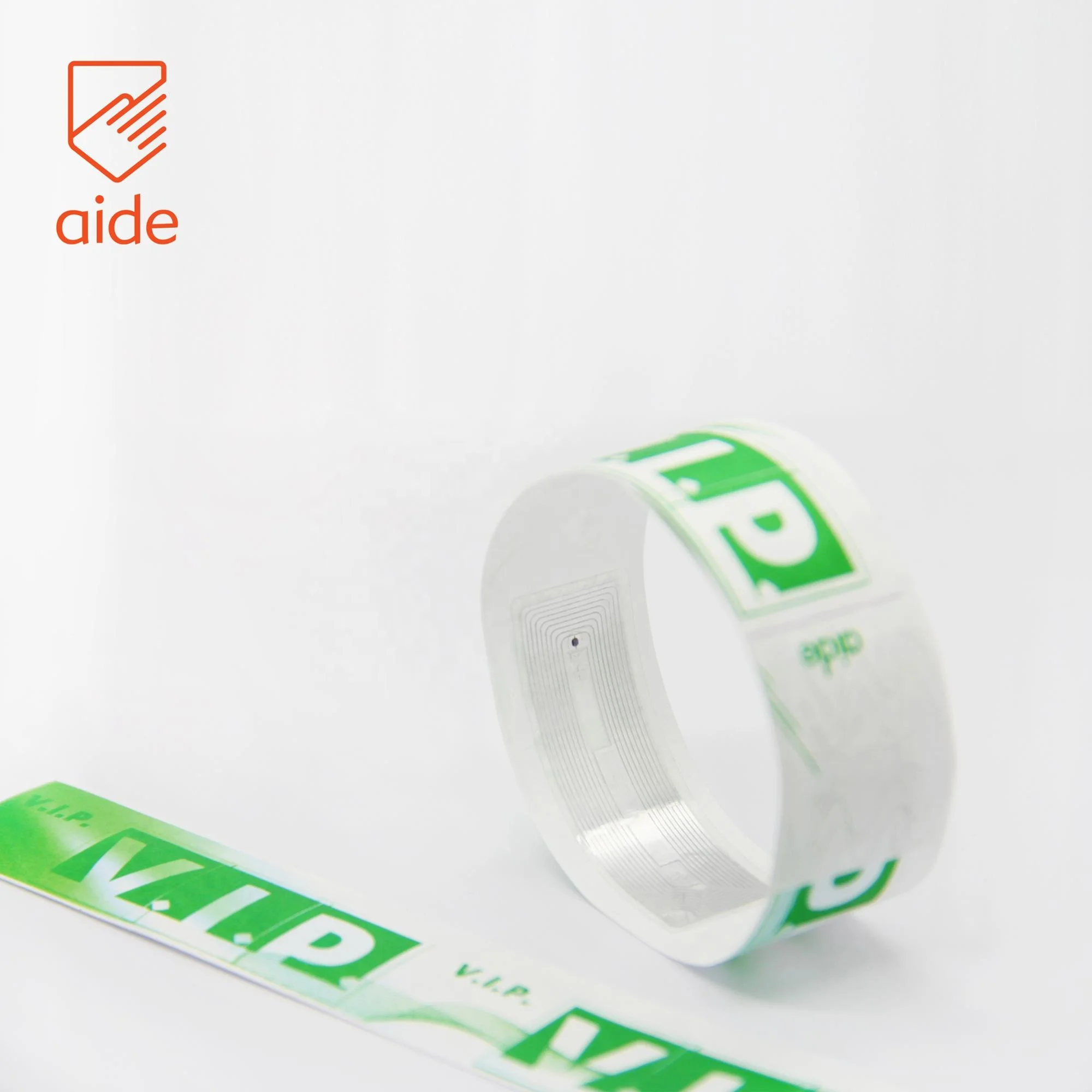 Gift 2023Water Resistant tyvek Printing Label QR Code Bracelet Disposable Paper RFID NFC Festival Wristband With logo