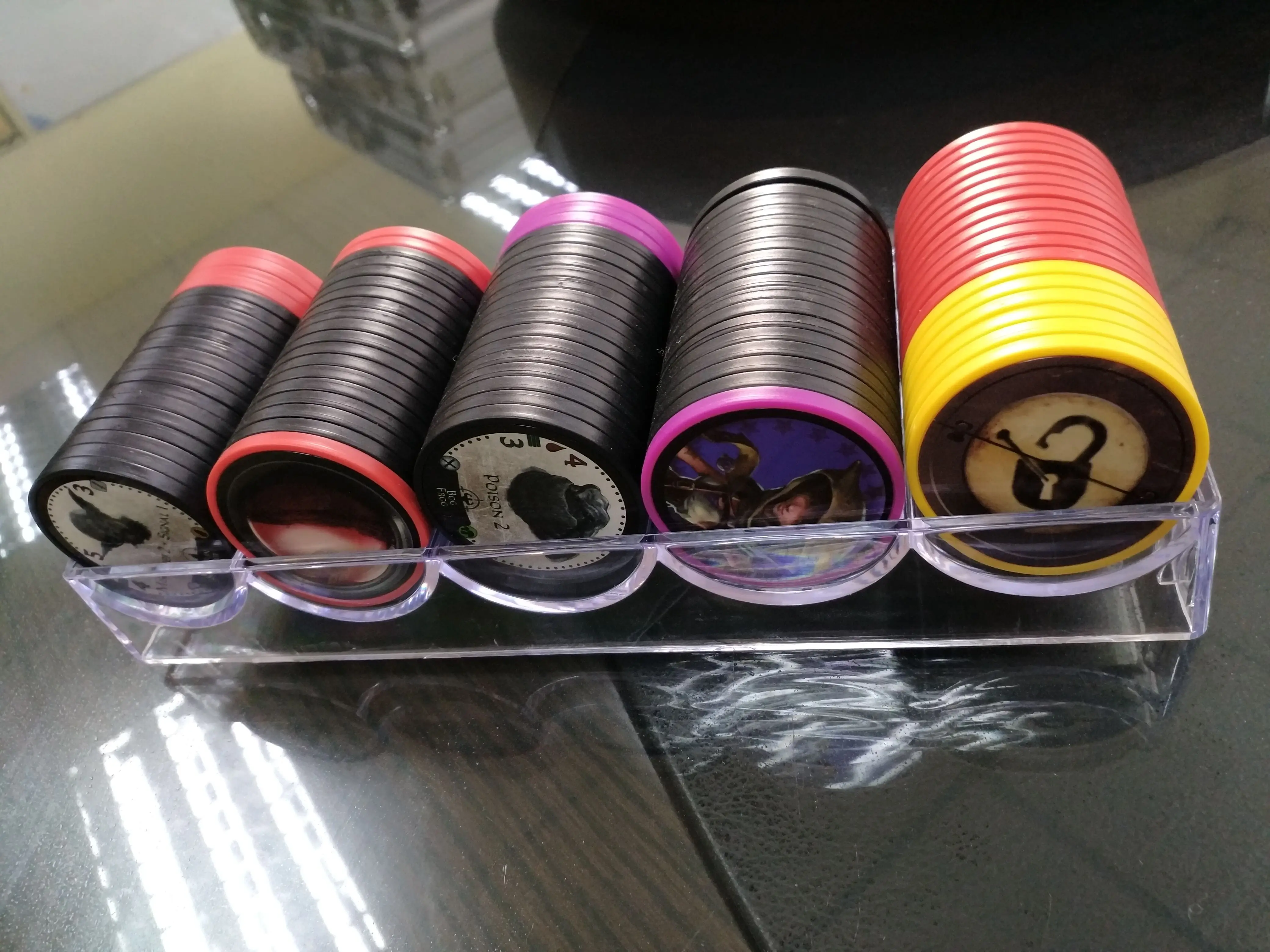 Small edge board game poker chip