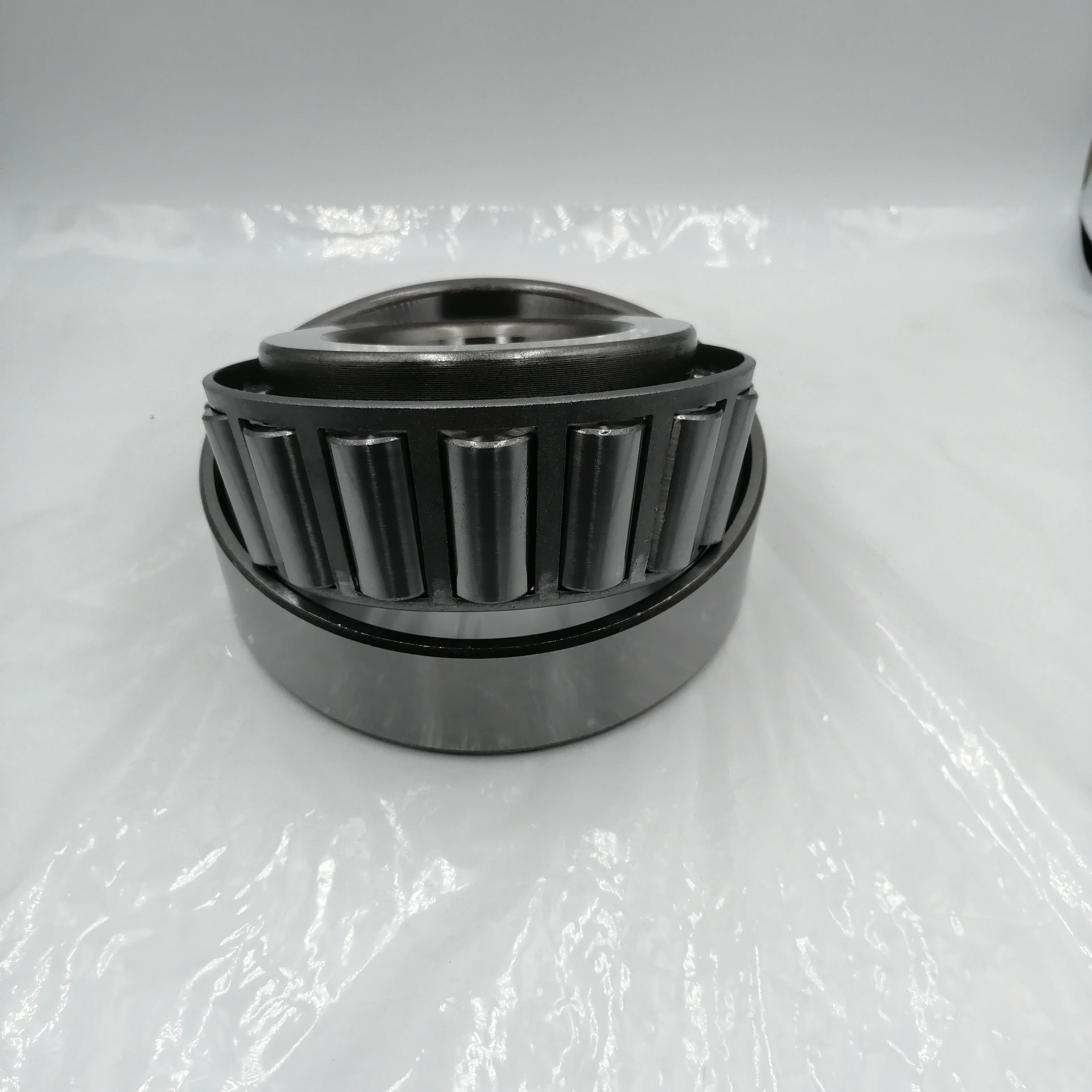 
Factory price tapered roller bearing 32313 32215 32218 
