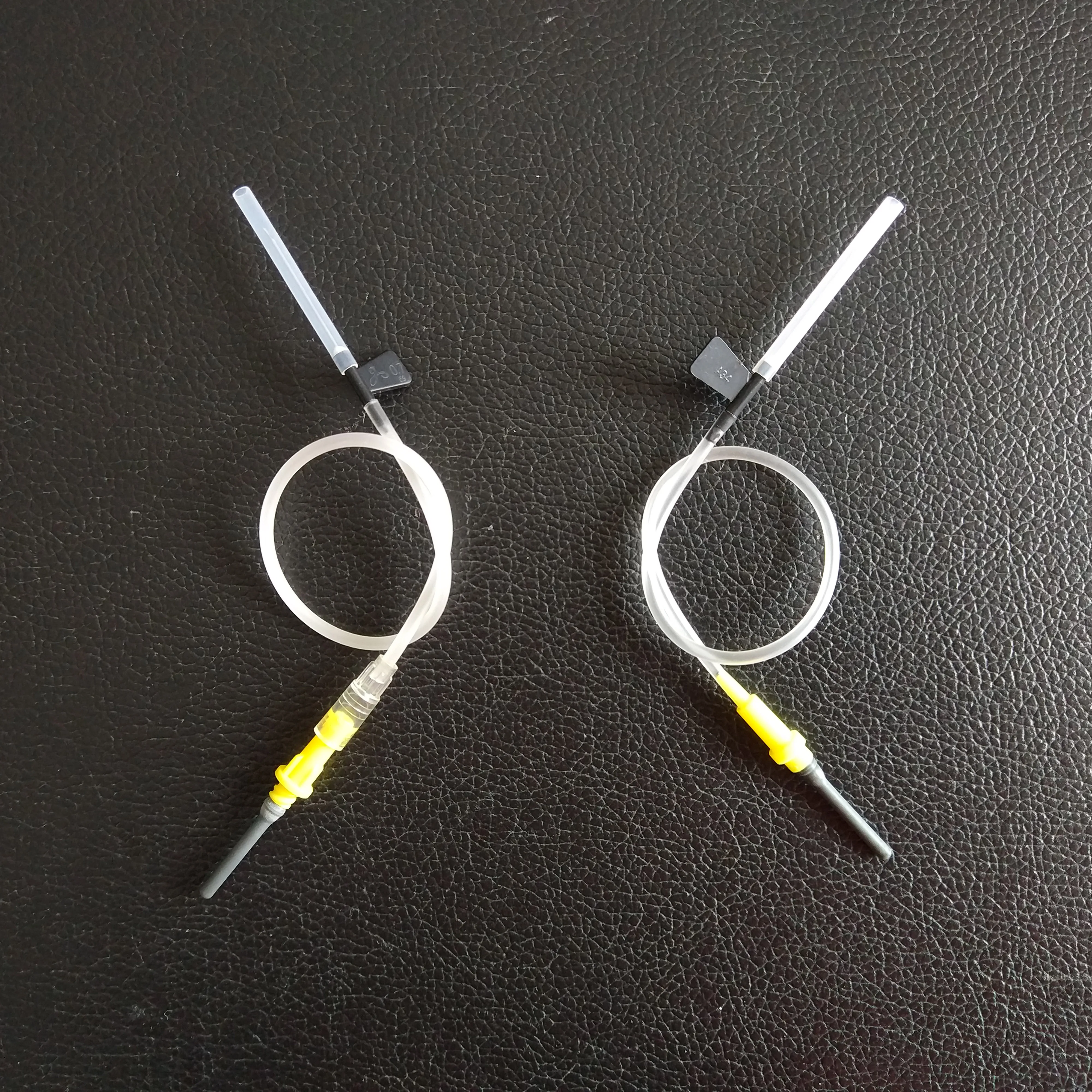 Disposable Venous Blood Collection Needle with Luer Adapter