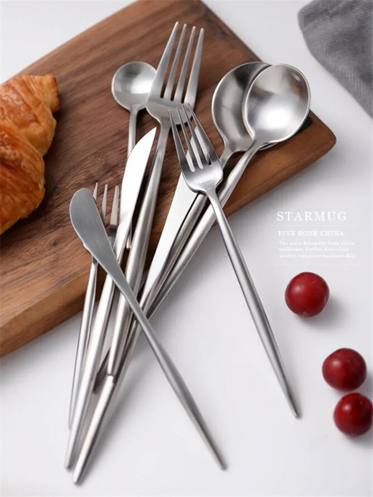 Pointed Tail Elegant Design Portugal Style Silver Knife Spoon Fork Flatware Set