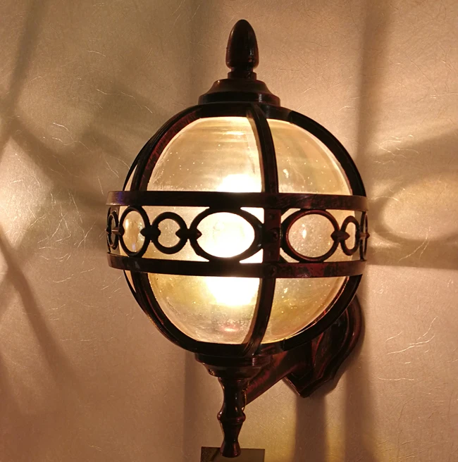 Best sales Outdoor globe Wall Lantern,round shape outdoor garden waterproof lamp (711W BG )