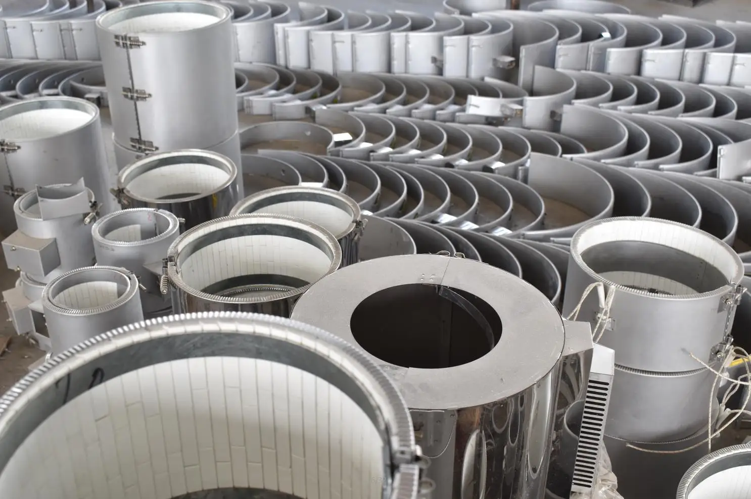 110 v Plastic Extruder Ceramic Band Heater hs Code with Thermocouple Holes