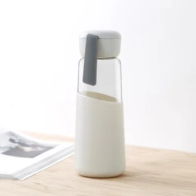 2020 Hot sale Borosilicate Glass Water Bottle with Silicone Sleeve