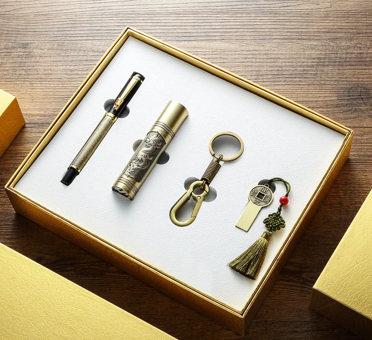 Gadgets Luxury Power Bank Name Case USB Flash Drive Mouse PU Leather Notebook Diary and Pen Gift Set with Logo