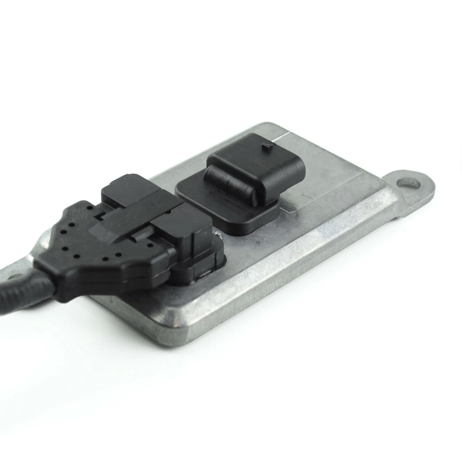 Nitrogen Oxide NOx Sensors A0091533628 For Mercedes-Benz SCR Catalyst 5WK96616D